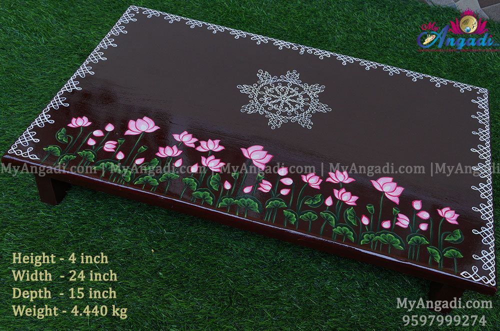Teak Wood Manai with Pichwailotus and Kolam